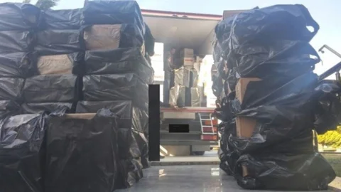 Denizli'de 100 Bin Paket Kaçak Sigara Ele Geçirildi