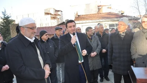 Bozüyük'te Umre Yolcuları Dualarla Uğurlandı