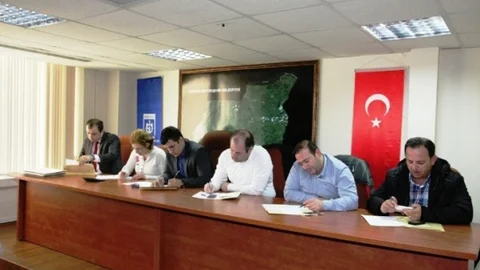 Körfez Grup Köy Yolu İhalesi Yapıldı