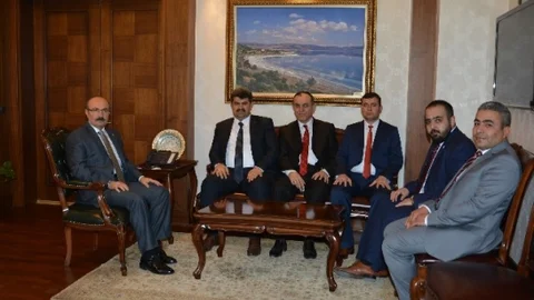 AK Parti Yönetimi Vali Kürklü'yü Ziyaret Etti