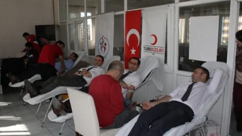 Mersin Spor İl Müdürlüğü Personeli Kan Bağışı Yaptı
