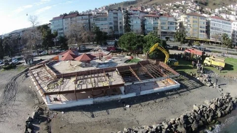 Ordu'da Kıyılar Kurtarılıyor
