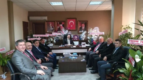 CHP'li Başkandan AK Parti'ye Kutlama Ziyaret