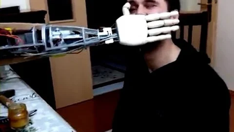 Osmanlı Tokadı Atan Yapay Kol