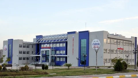 Omü'den Vakıf Koleji'ne Destek