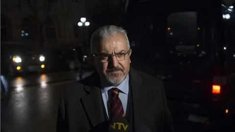 Başbakan Davutoğlu gayrimüslim kanaat önderleriyle buluştu