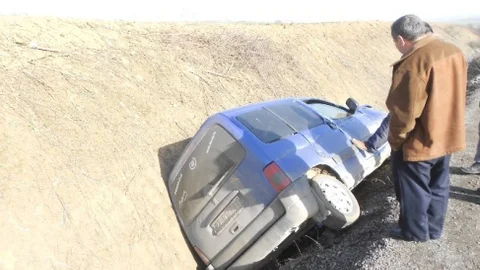 Tekirdağ'da Otomobil Su Kanalına DÜştü