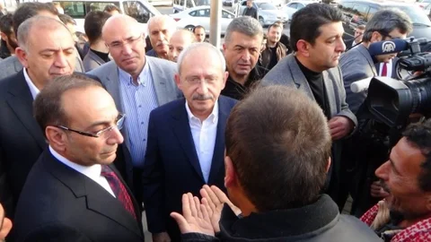 Kemal Kılıçdaroğlu İşçi Ve Esnafları Ziyaret Etti