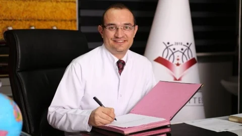 En Genç Profesör AK Parti'den Siyasete Giriyor