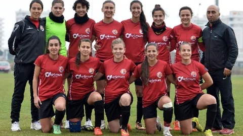 Paşa'nın Kadın Kramponları Galibiyet Arıyor