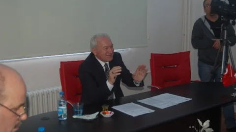 Lapseki Belediye Meclisinde Gerginlik