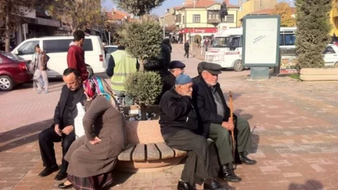 Tavşanlı'da 'yazdan Kalma' Günler…