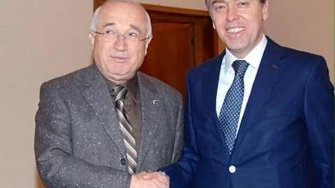 Komisyon Çalışmasına Cemil Çiçek'te Katıldı