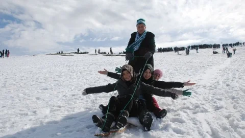 Kar Şenliklerinde 'ipli Board'