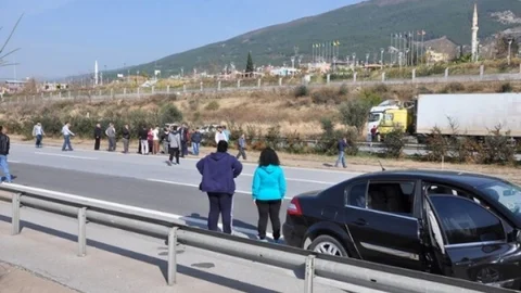 Otomobilin Çarptığı Genç Hayatını Kaybetti