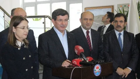 Başbakan Davutoğlu Hakan Fidan'ın İstifasını Değerlendirdi