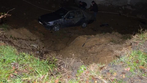 Aracıyla 5 Metreden Şarampole Yuvarlandı