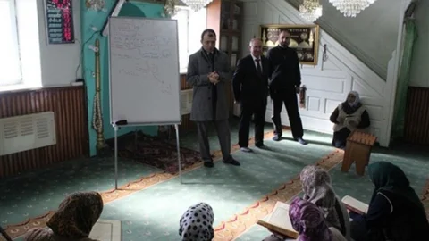 Selim Kaymakamı Dolu “Bilge Kadın Güçlü Kadın” Projesiyle Açılan Kursları Ziyaret Etti