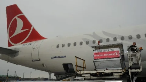 Müzeyyen Senar'ın Cenazesi İstanbul'a Getirildi