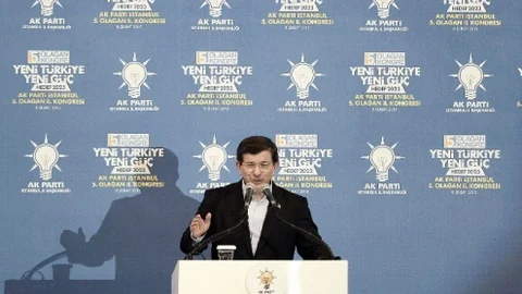 Davutoğlu “Yepyeni Bir Siyasal Sistemin Önünü Açacağız”