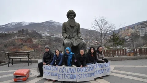 Tıp Öğrencisinin Zorla Dağa Götürüldüğünü İleri Süren Ailesi Açlık Grevine Başladı