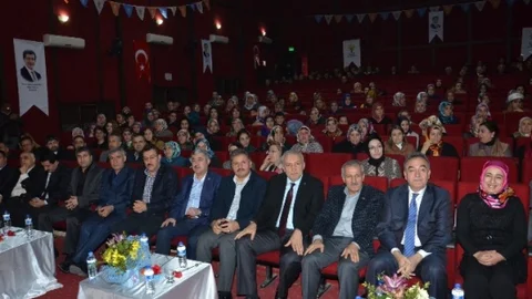 AK Parti Yeşilyurt Kadın Kolları 4. Olağan Kongresi Yapıldı