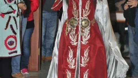 Bursa'da Osmanlı Kaftanları Defilesi Göz Kamaştırdı