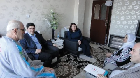 Pamukçu Hastaları Evlerinde Ziyaret Ediyor