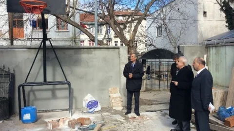 Edirne Valisi Şahin Yapımı Devam Eden Kuran Kursunda İncelemelerde Bulundu