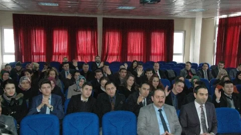 Psikolog Sevda Güner Küre'de Konferans Verdi