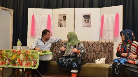 Sky Tower Hotelde Muhteşem Gösteri Ayakta Alkışlandı