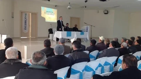 Harmancık'ta Tarım Kredi Kooperatifi Çiftçileri Bilgilendirdi