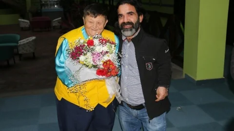 Çaycı Hüseyin Şişko Nuri'yi Ziyaret Etti