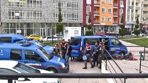 Otogarda Mülteci Operasyonu