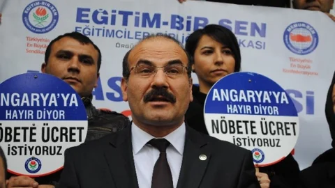 Eğitim Bir-Sen Üyeleri Nöbete Ücret İstedi