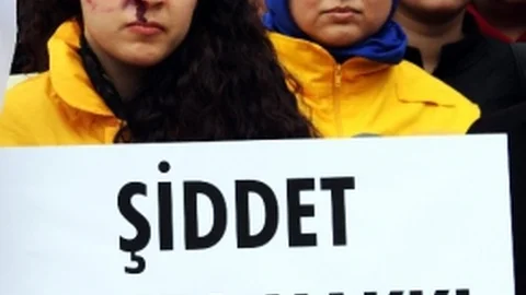 Sağlıkçılardan Şiddete Tepki Eylemi