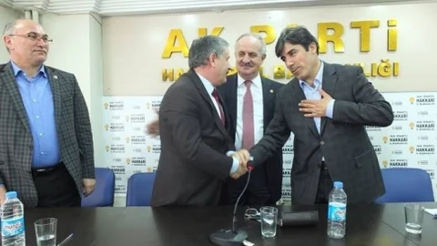 AK Parti'de Devir Teslim Töreni