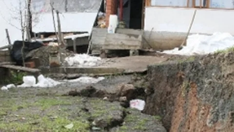 Düzce'de Yağan Kar Sonrası 73 Alanda Heyelan Meydana Geldi