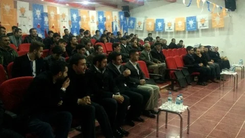 AK Parti'den Gençlik Kolları Kongreleri