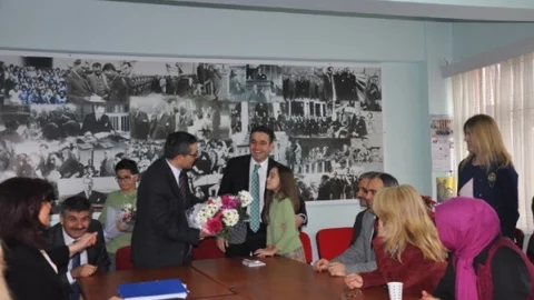 Öğrenciler Derse Sütle Başladı