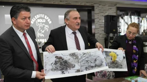 Başkan'dan Yardımcılarına Aday Adaylığı Mesajı