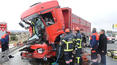 Uşak'ta trafik kazası 1 yaralı