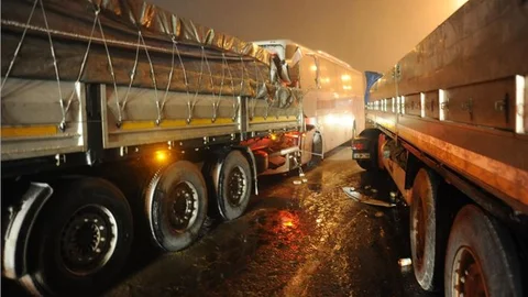 Balıkesir'de zincirleme trafik kazası