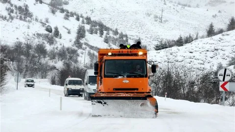 Isparta'da kar yağışı