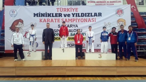 Üsküdarlı Minikler Madalyaları Topladı
