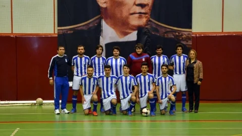 Adana Btü Futsal Takımı Hazırlıklarını Sürdürüyor