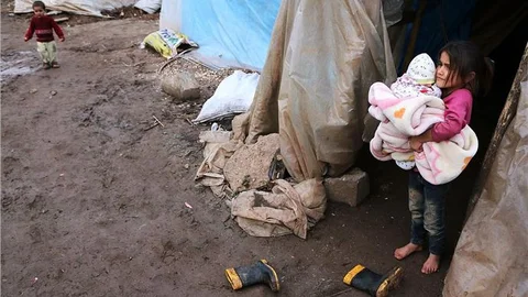 Tarım işçilerinin çocukları, ev ve okul özlemi çekiyor