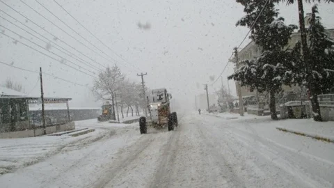 Denizli'de Kar Yağışına İlçelerde Erken Müdahale