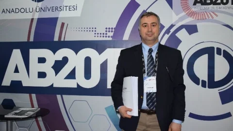 Anadolu Üniversitesi'ndeki Akademik Bilişim Konferası'na Rekor Katılım