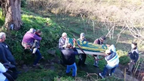 Köylülerin Yol Çilesi